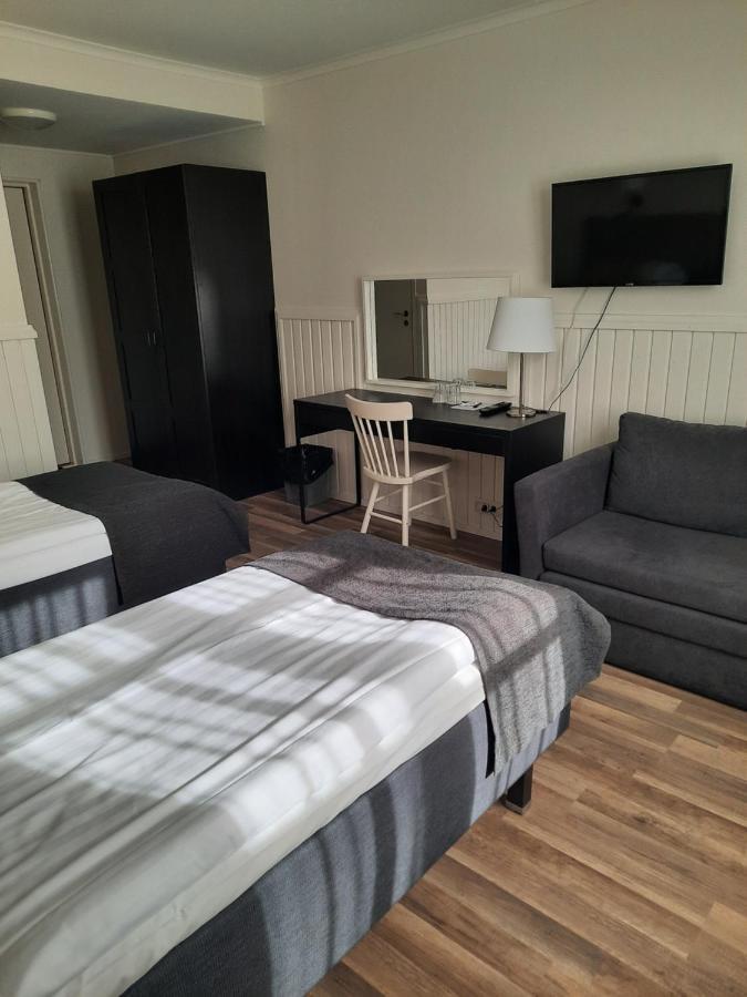Juthbacka Hotell Uusikaarlepyy Extérieur photo